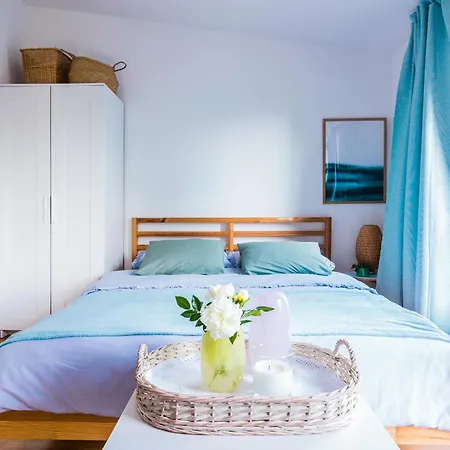 Garden Near The With Free Parking Apartment Pjescana Uvala