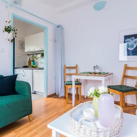 Garden Near The With Free Parking