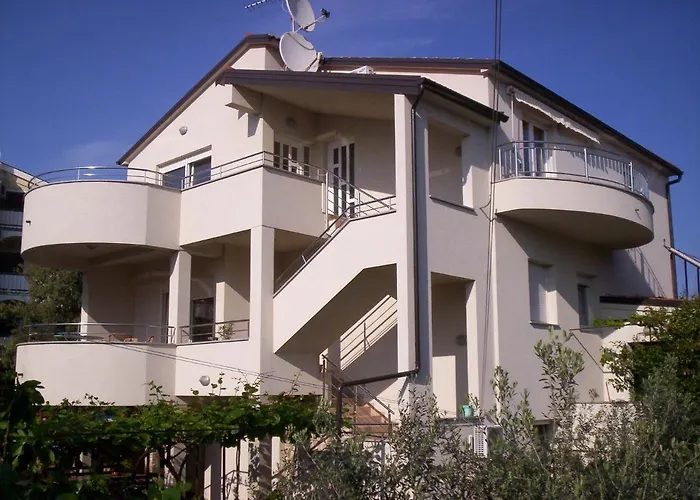 Garden Near The With Free Parking * Pjescana Uvala