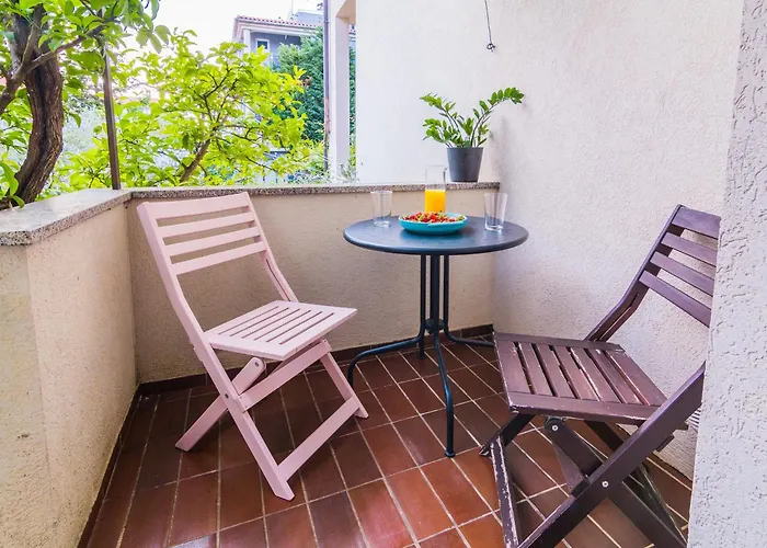 Lägenhet Garden Near The With Free Parking *