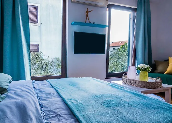 Garden Near The With Free Parking Pjescana Uvala