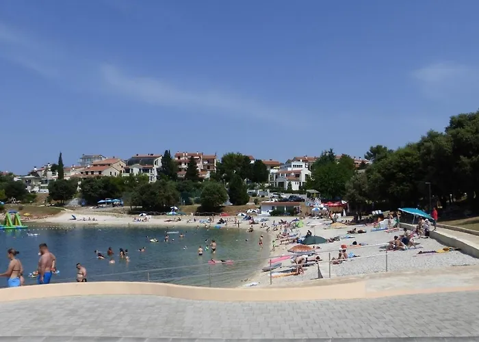 Garden Near The With Free Parking * Pjescana Uvala